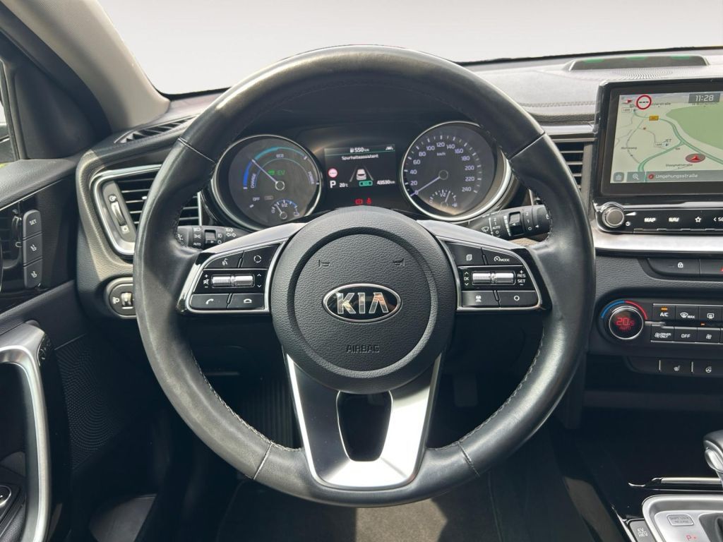 Fahrzeugabbildung Kia Ceed SW 1.6 GDI DCT OPF Plug-in-Hybrid Vision