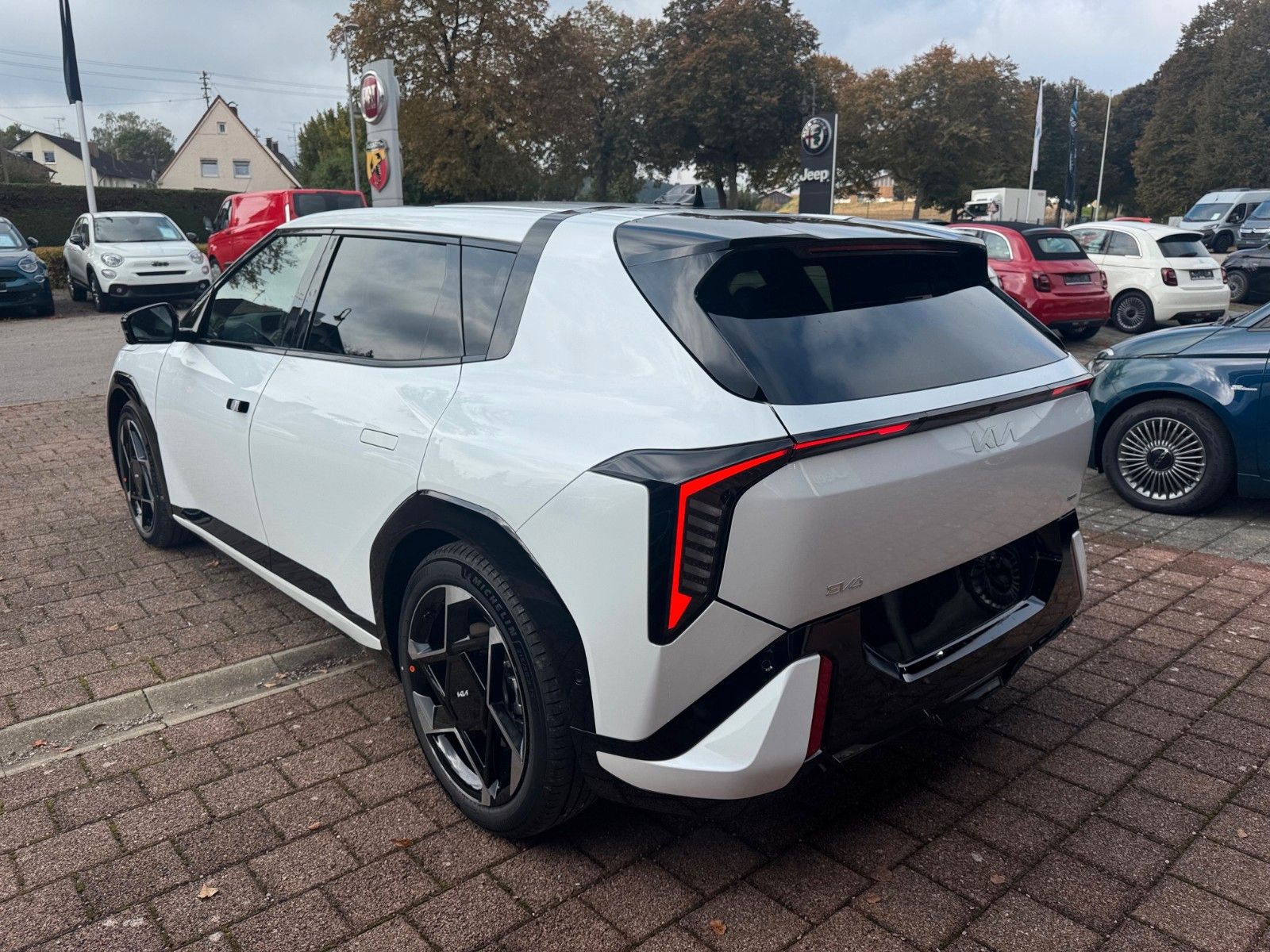 Fahrzeugabbildung Kia EV4 81 kWh GT-Line 204PS P9 P10 P11 P12