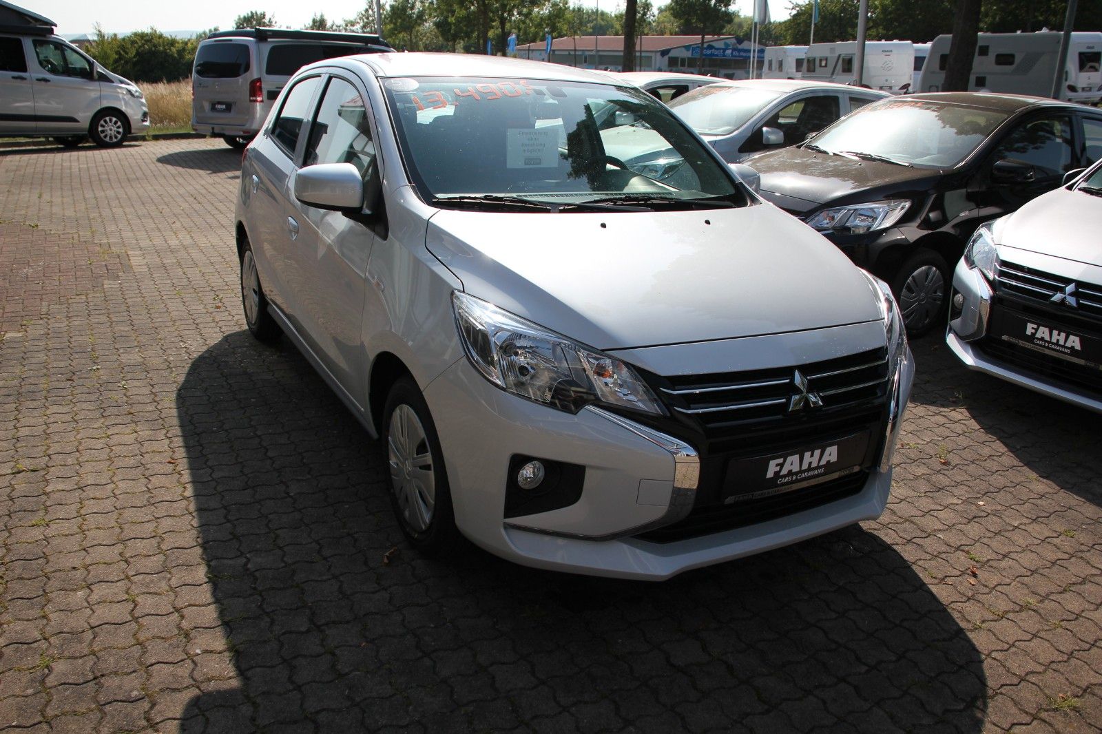 Fahrzeugabbildung Mitsubishi Space Star Select