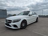 Mercedes-Benz C 300 d T AMG FACELIFT Panorama Kamera Burmester - Mercedes-Benz C-Klasse: Facelift