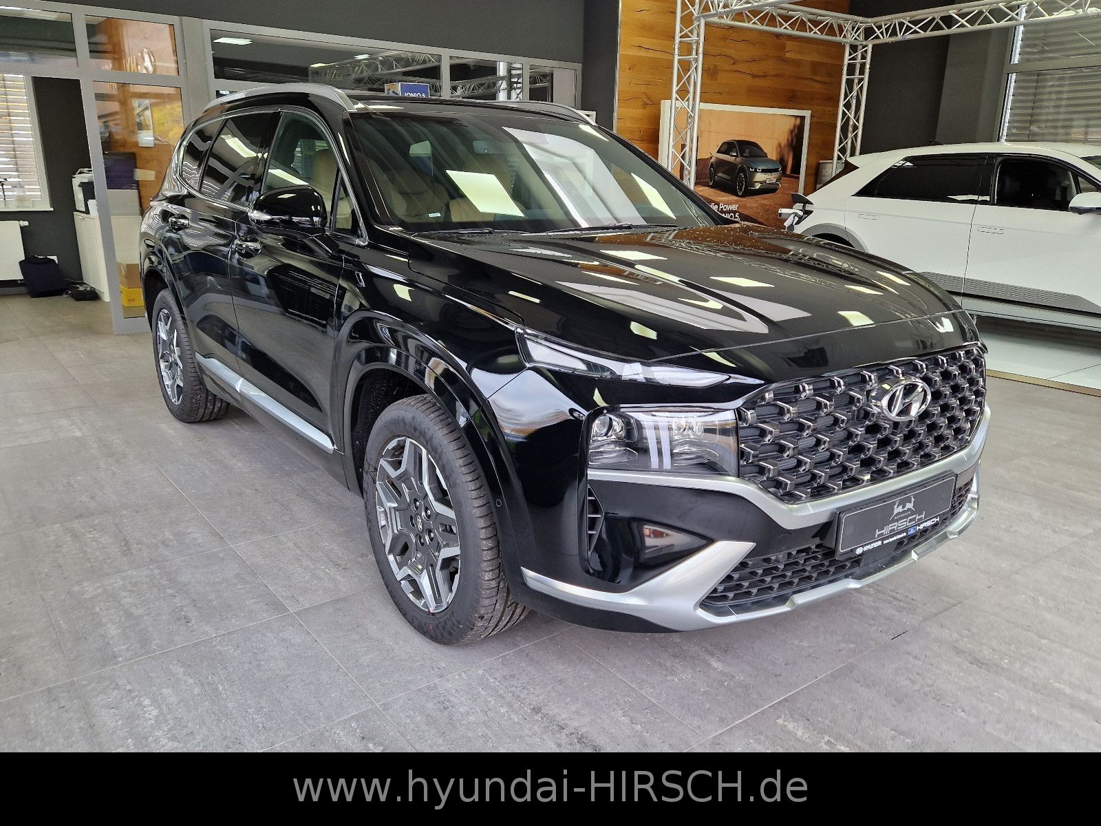 Fahrzeugabbildung Hyundai SANTA FE Plug-In Hybrid 4WD SEVEN SIGNATURE PANO