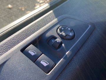 Bild 11 Opel VIVARO KASTEN EDITION L3 PDC NAVI HOLZVERKLEIDET