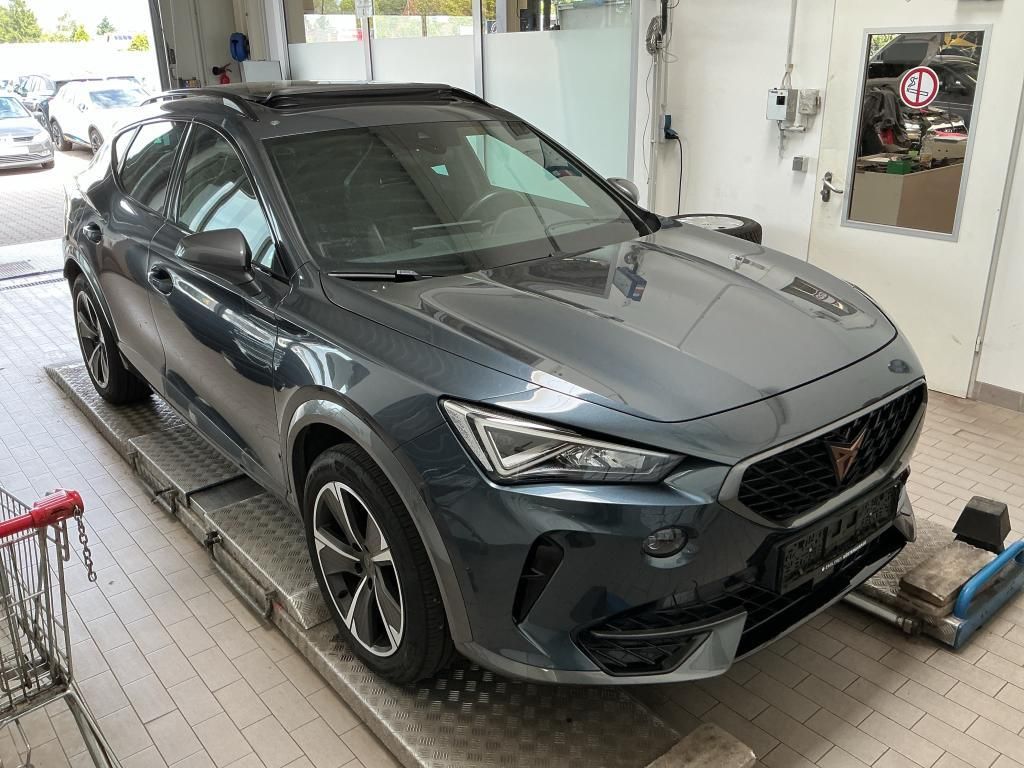 Cupra Formentor 1.4 TSI e-Hybrid LED/PANO/ACC/SPUR/ imagem 2