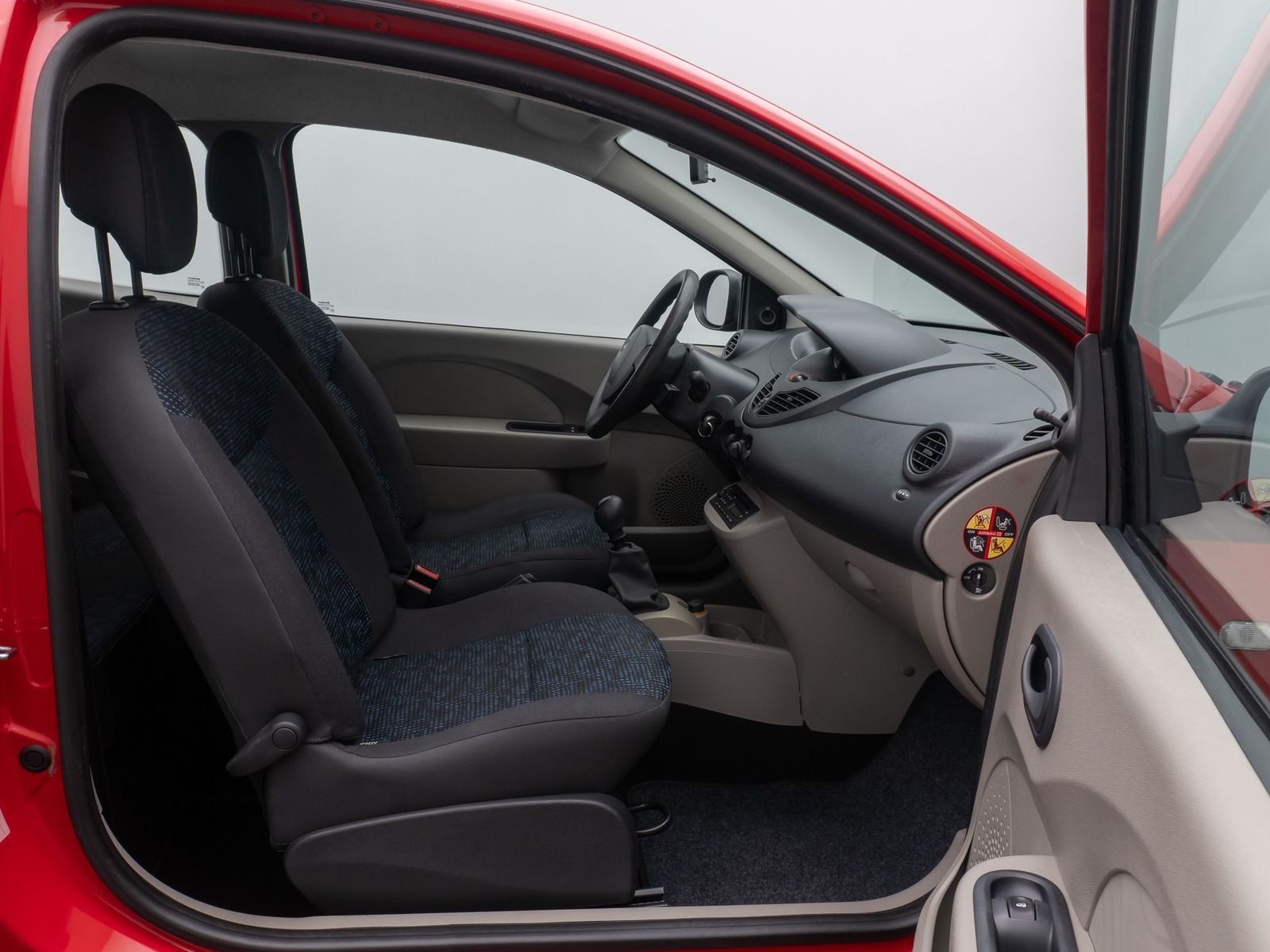 Fahrzeugabbildung Renault Twingo Authentique AllwetterReif CD ABS BremsAss