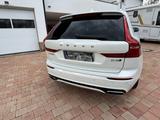 Volvo XC60 D4 AWD R Design Geartronic R Design - Volvo Gebrauchtwagen in Villingen-Schwenningen