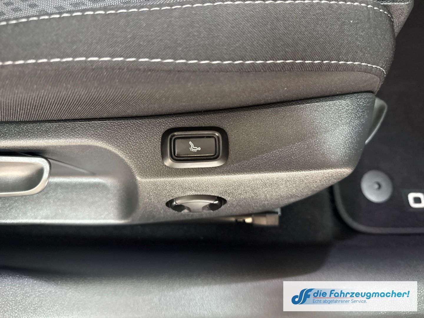 Fahrzeugabbildung SKODA Octavia Combi Clever 2.0 TDI DPF EU6d
