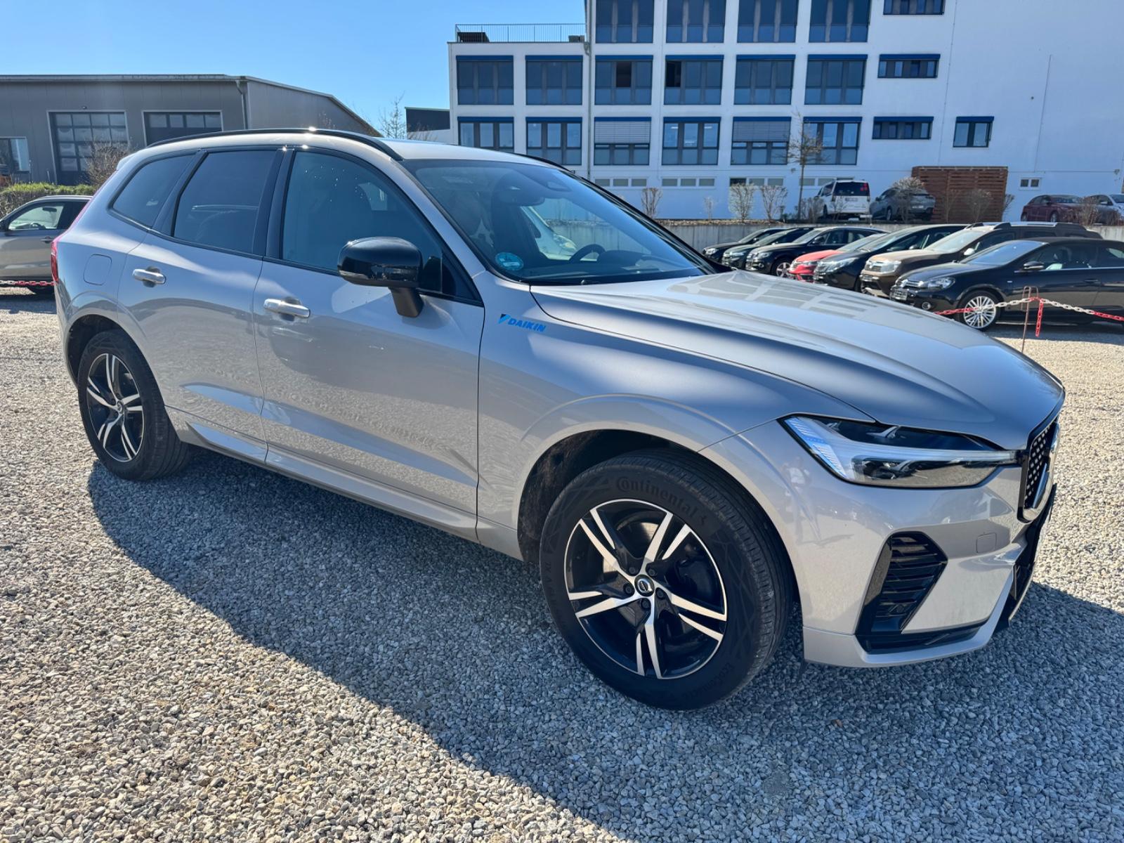 Volvo XC60 R Design 2WD LED ACC LEDER STZH PANO AUT