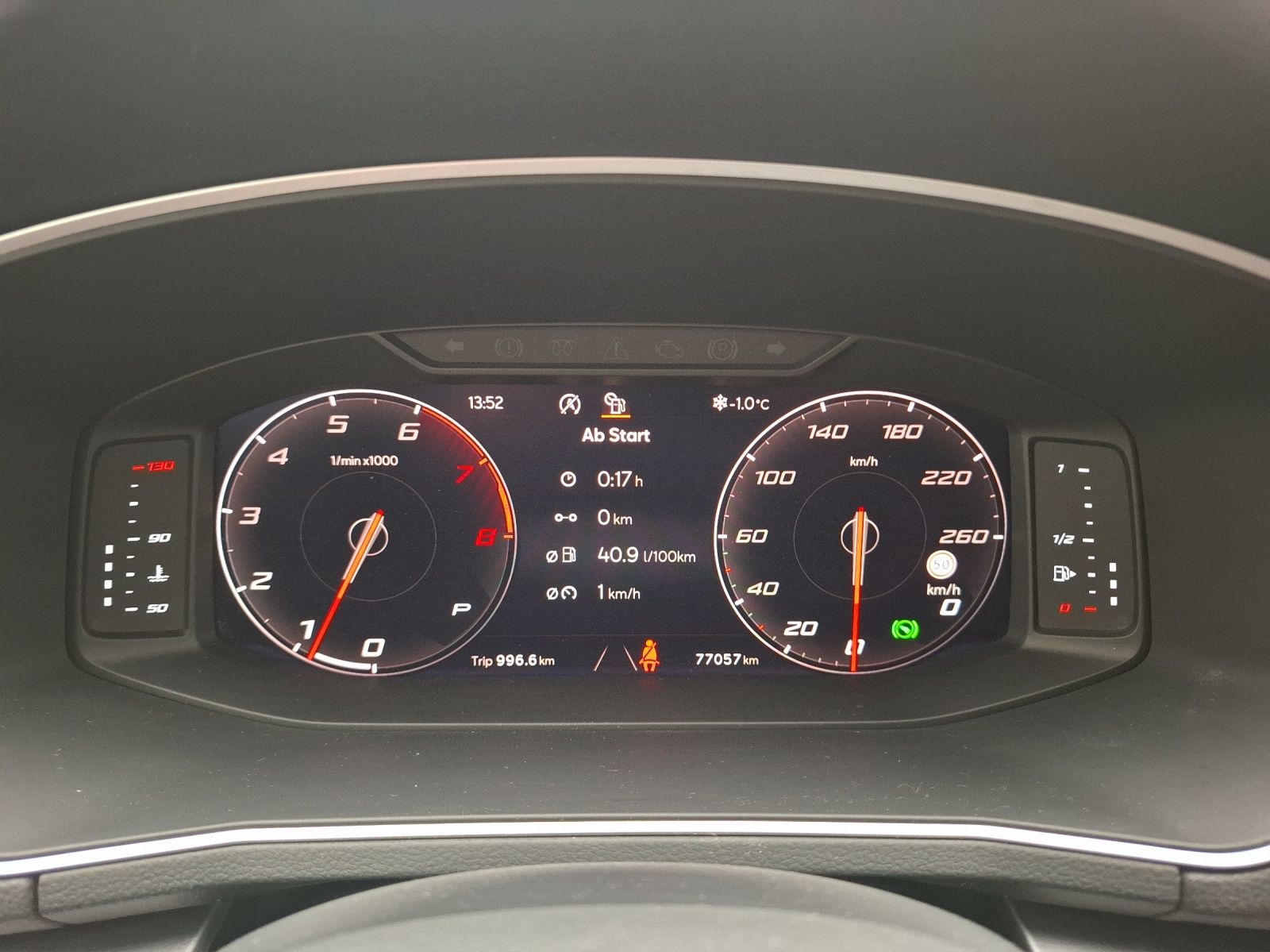 Fahrzeugabbildung SEAT Tarraco TSI FR DSG 4Drive LED AHK Navi AID Pano