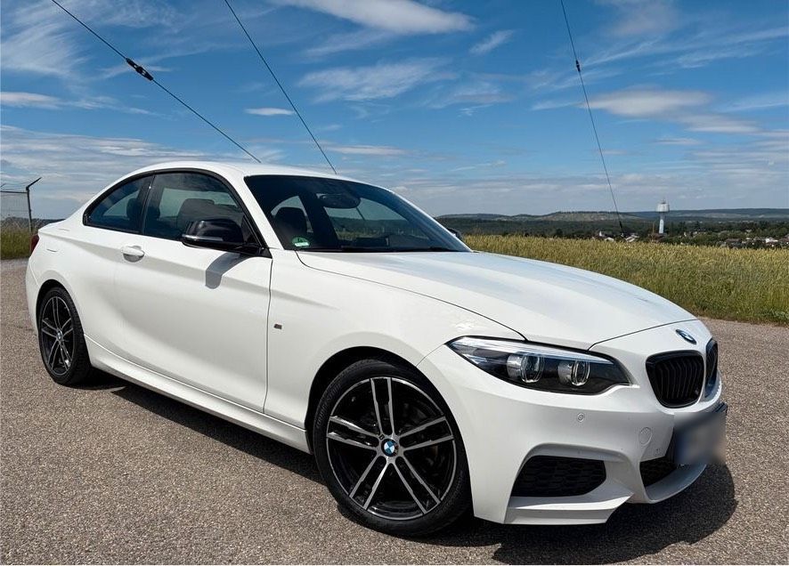 Image of BMW 218