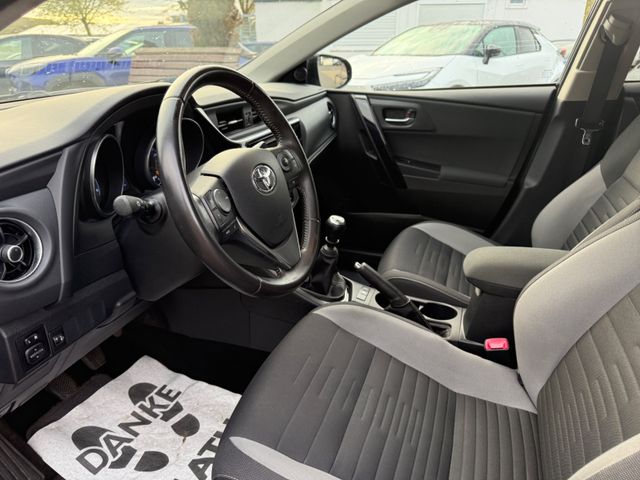 Toyota Auris  Touring Sports Design Edition