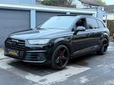 Audi Q7 3.0 TDI quattro 7-Sitzer S-Line Pano Voll - Audi Q7 Gebrauchtwagen in Frankfurt