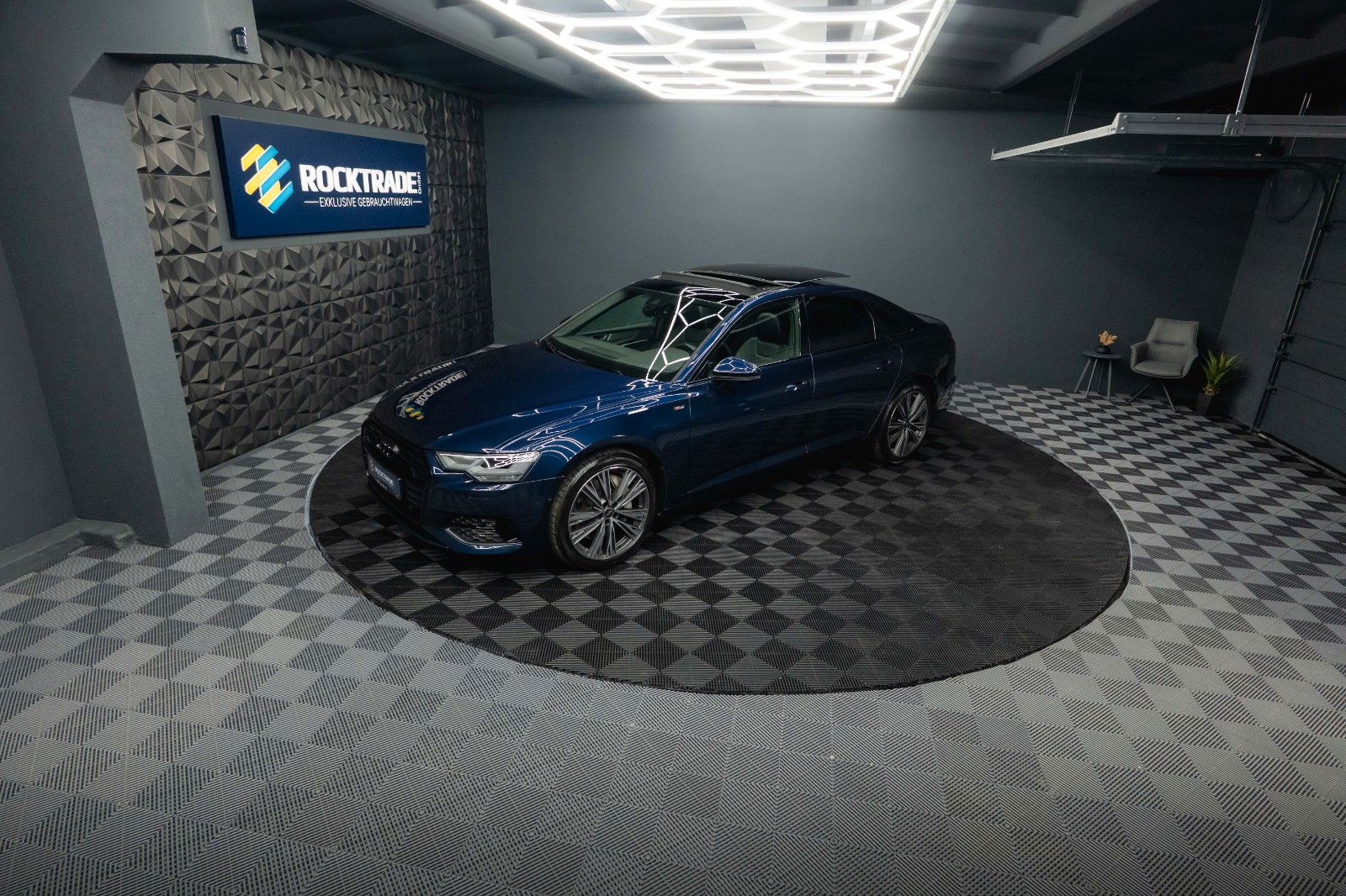 Fahrzeugabbildung Audi A6 55 TFSI quattro S-Line Sport Black Design ACC