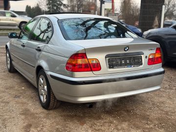 BMW 318 - 4