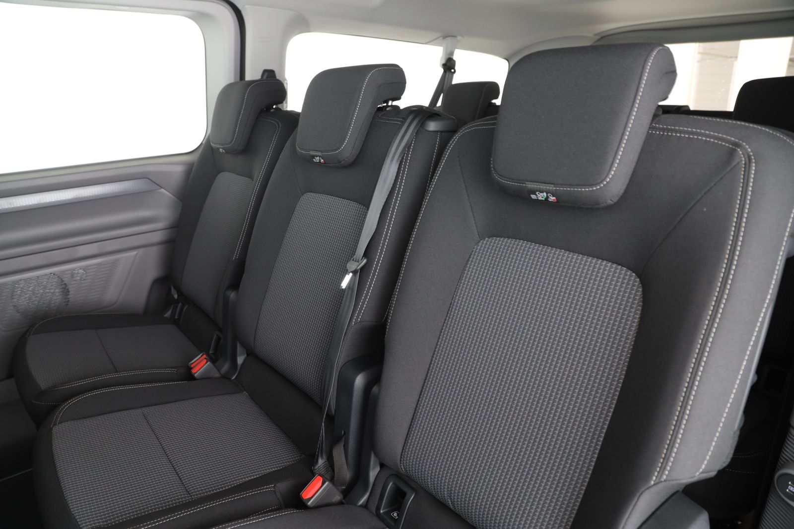 Volkswagen T7 Caravelle - Bild 13