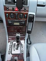 Mercedes-Benz Mercedes Benz E 240 (V6) - gebrauchte Mercedes-Benz E 240 aus dem Jahr 2002