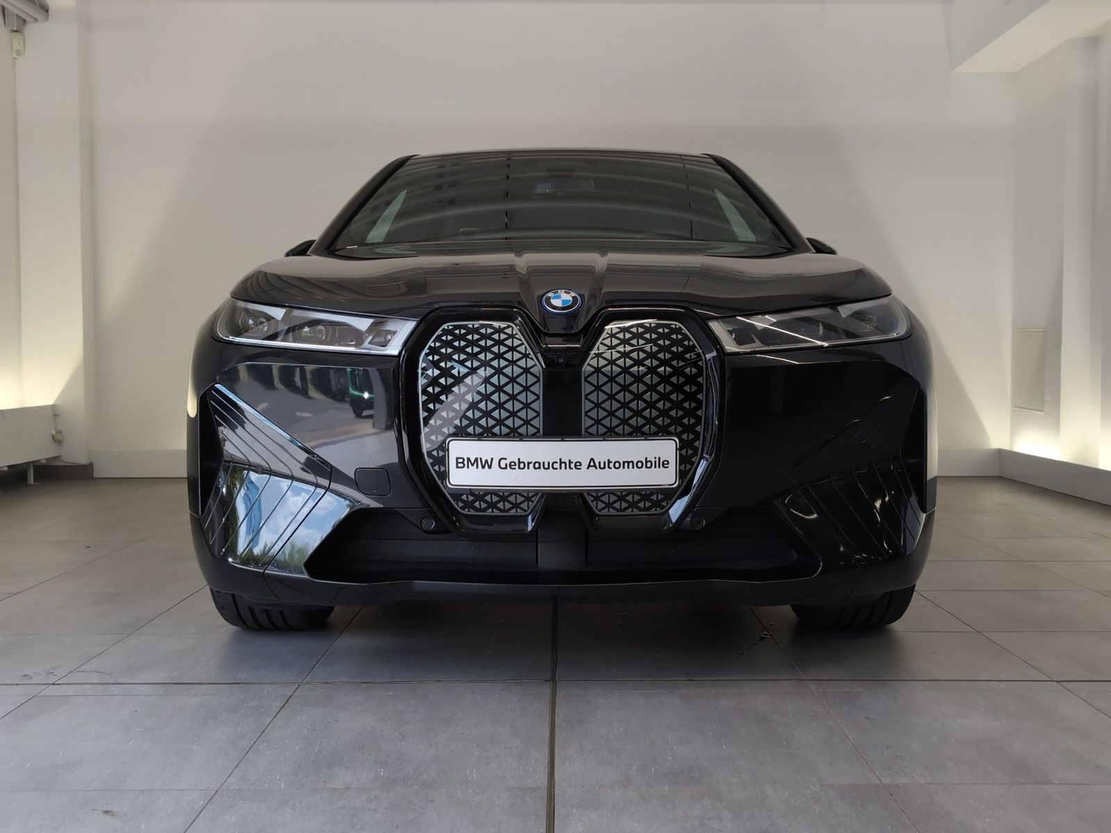 BMW iX xDrive40 Sportpaket Navi/Laser/AHK/360°/ACC foto 2