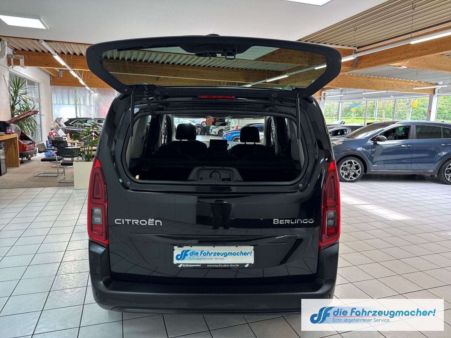 Fahrzeugabbildung Citroën Berlingo Max M Navi Digitales Cockpit Soundsyste
