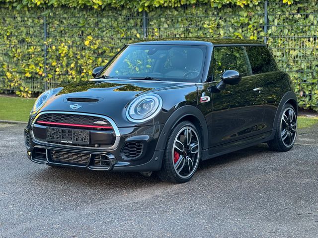 MINI Mini JCW PANO/HARMANKAR/LED/HUD/LEDER/ACC/NAVI P