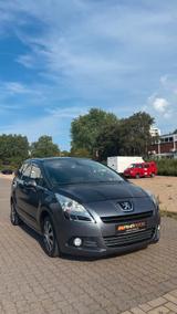 Peugeot 5008 Platinum*Automatik*PDC*Panorama*Navi* - gebrauchte Peugeot 5008 aus dem Jahr 2011
