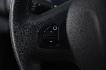Opel Vivaro - 10