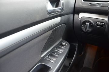 Volkswagen Golf - 11