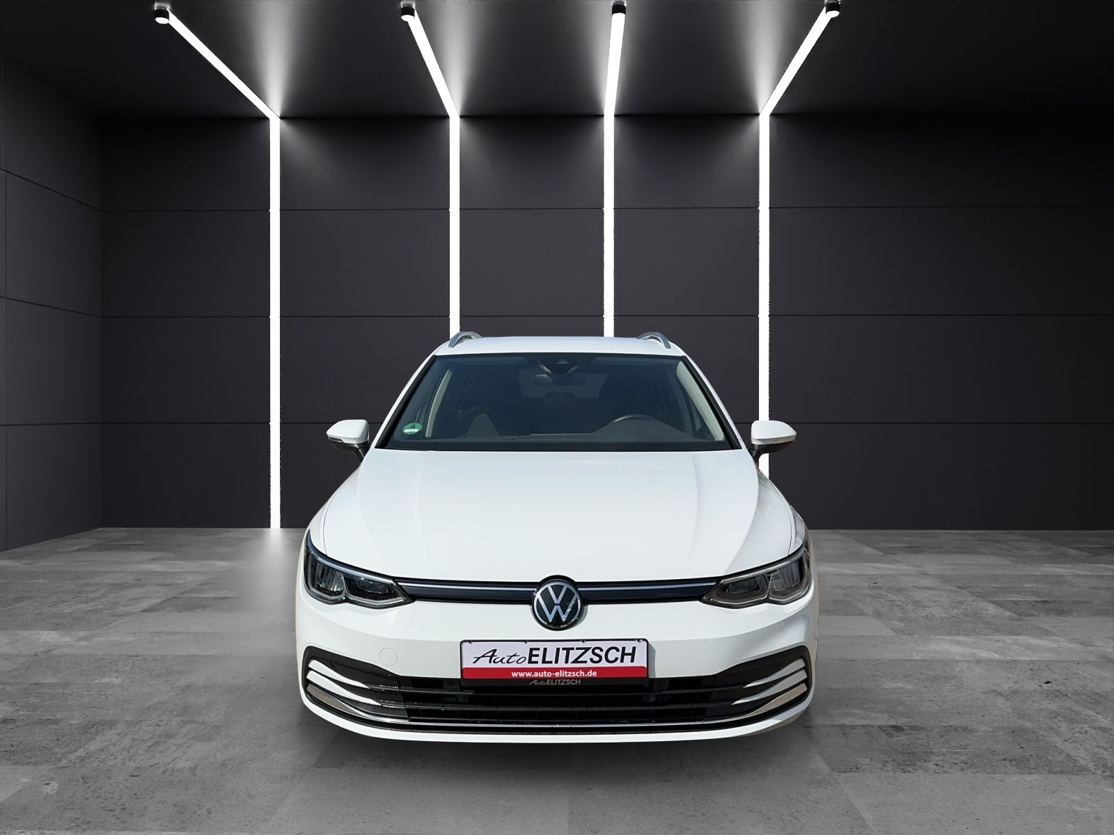 Fahrzeugabbildung Volkswagen Golf VIII Variant eTSI Active DSG DSG NAVI LED A