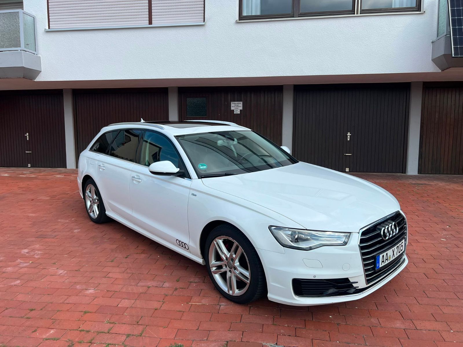 AUDI A6 2.0 TDI ultra S tronic - Pano, STH, Bose