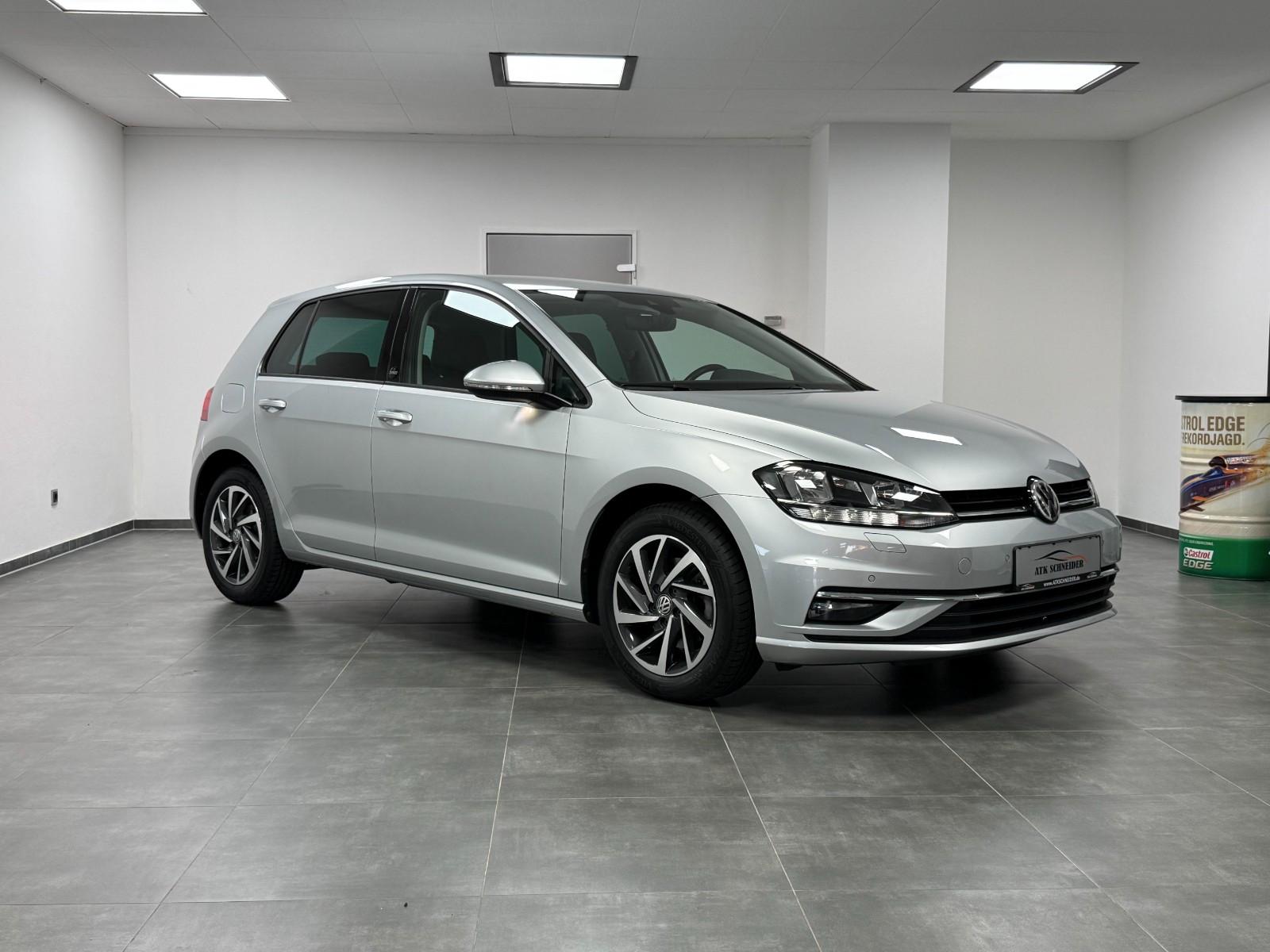 Volkswagen Golf VII Limo/SHZ/CARPLAY/NAV/KAMERA/ACC/DAB+