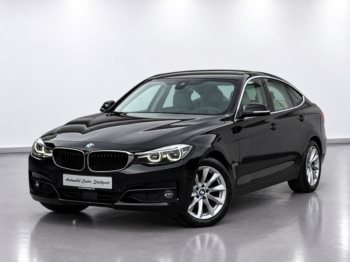 BMW 320 Gran Turismo M LENKRAD+T-LEDER+ACC+HUD+LED