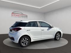 HYUNDAI i20 Start-Stop Klima Fahrerprofile Berganfahr As