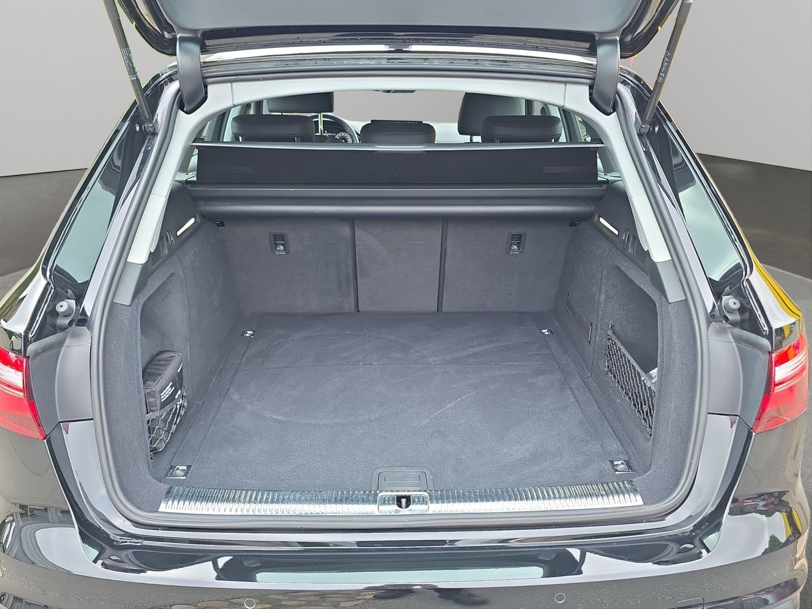 Audi A4 - Bild 16