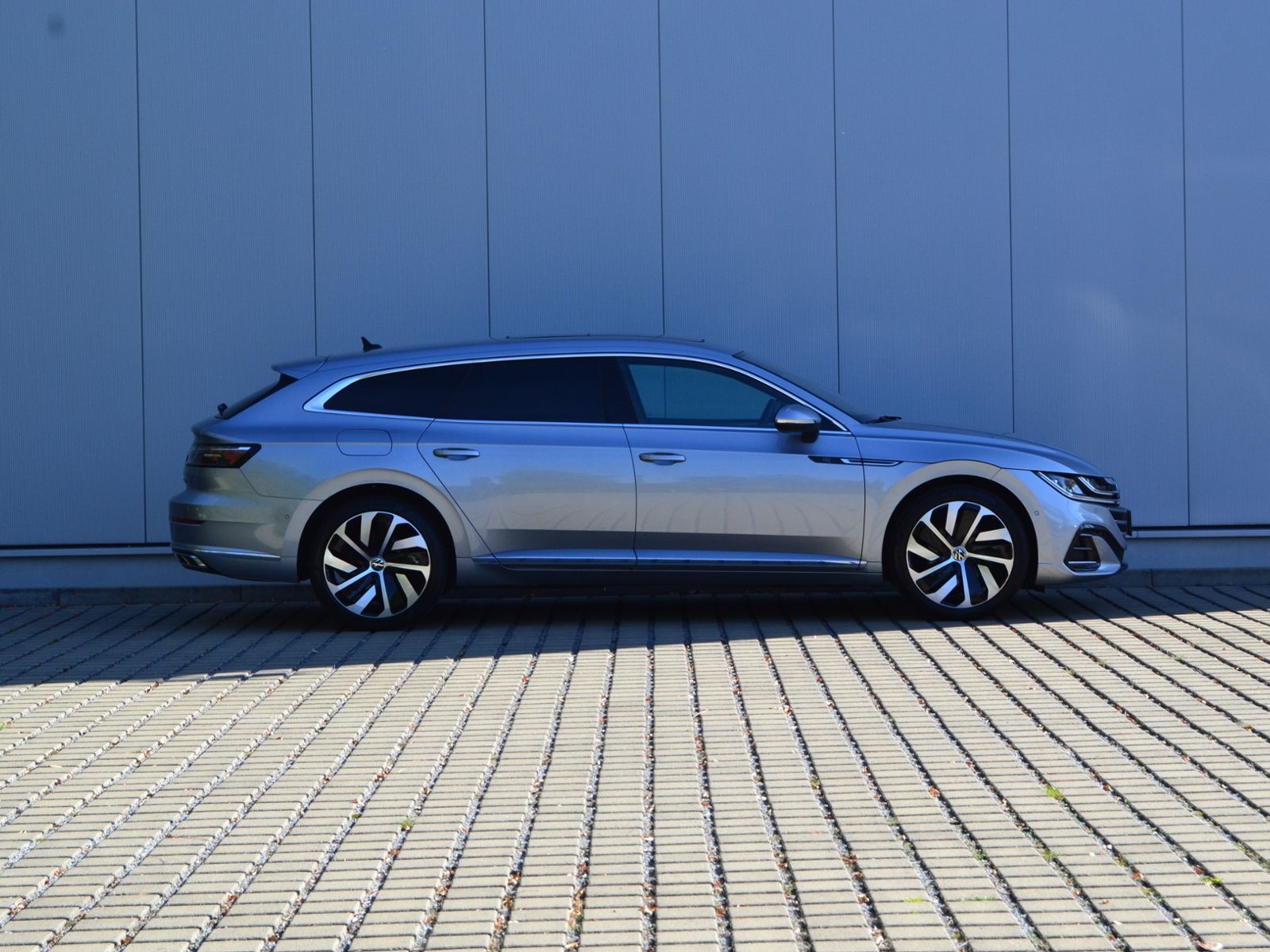 Arteon SB 2.0 TDI 200 PS 4M DSG R-Line VOLL/AHK/