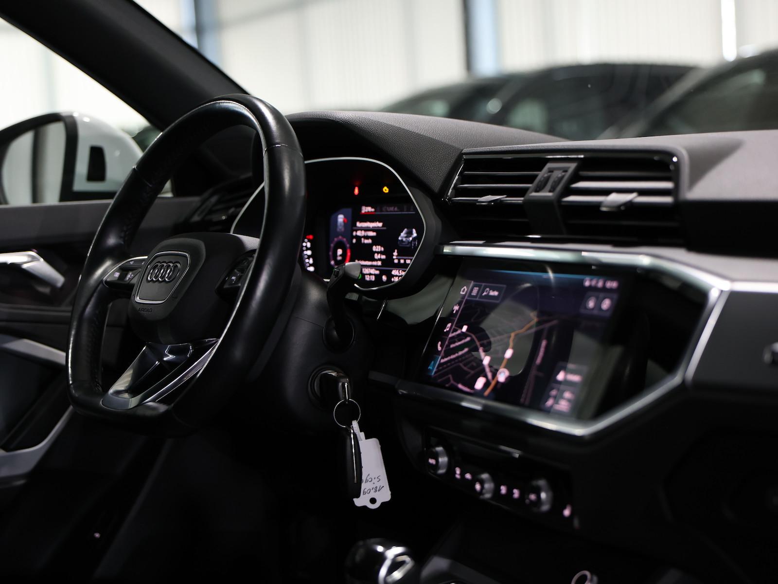 Audi Q3 35 TFSI ADVANCED WHITE & BLACK / LED /, миниатюра 23