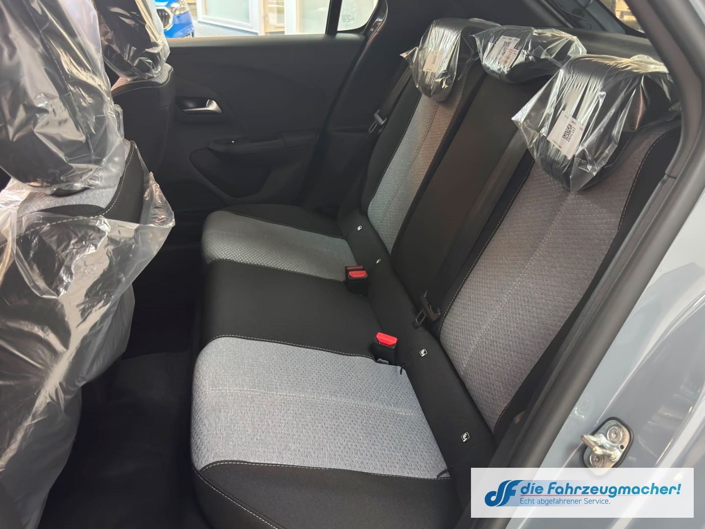 Fahrzeugabbildung Opel Corsa-e F e Edition Digitales Cockpit LED Apple
