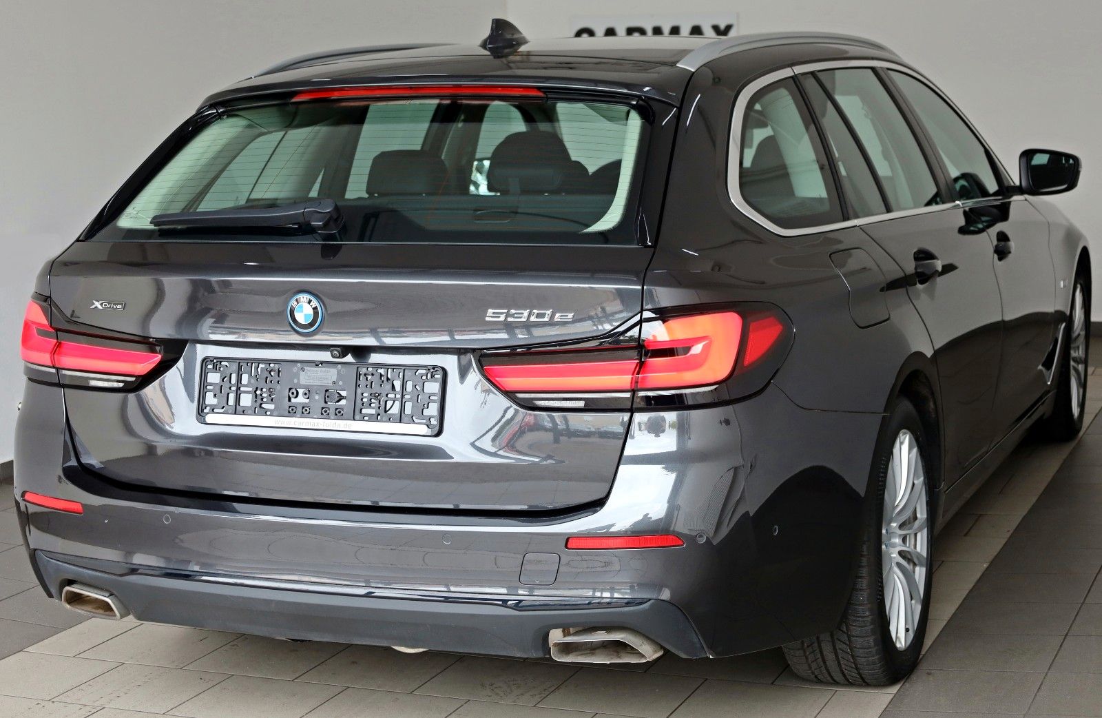 Fahrzeugabbildung BMW 530e xDrive Touring Leder,Navi,LED,HUD,Panorama