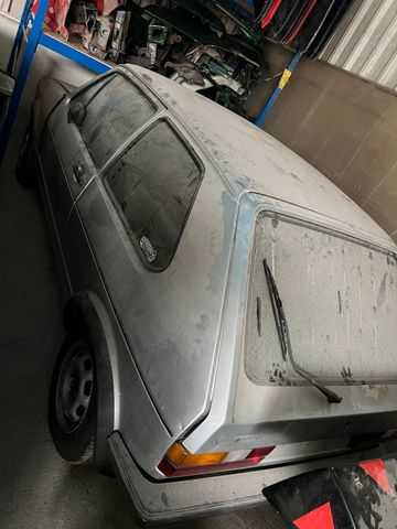 Volkswagen VW Golf 1 Scheunenfund