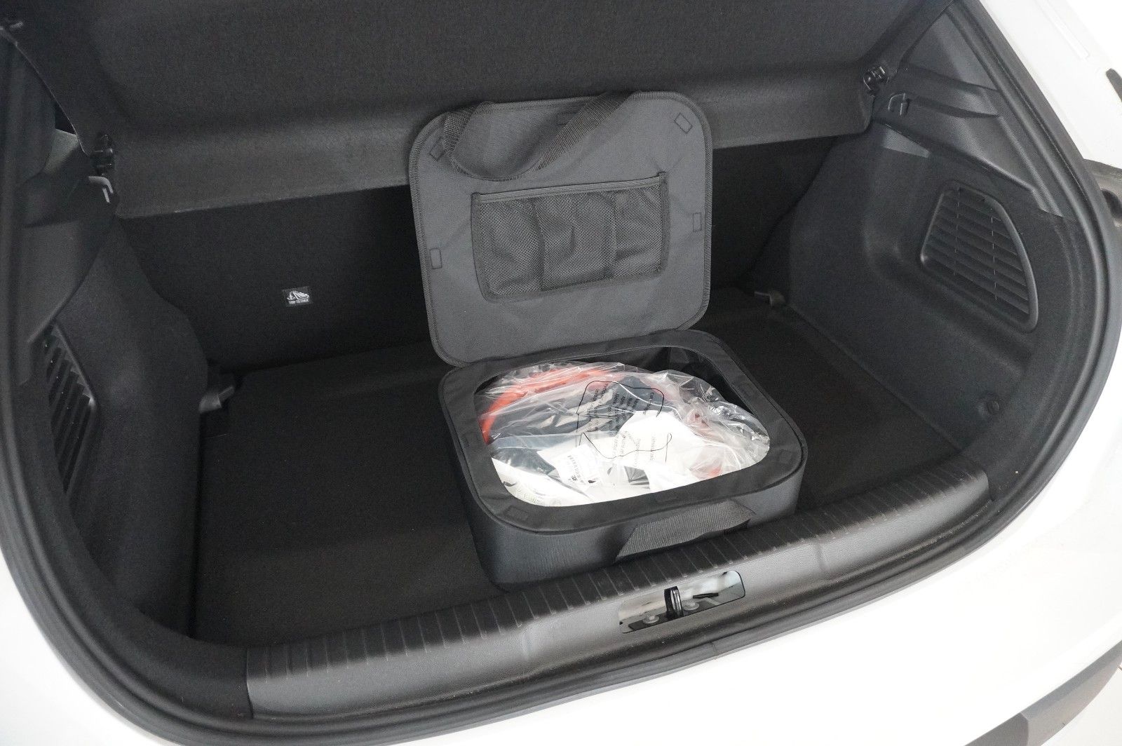 Fahrzeugabbildung Opel Mokka-e ELEGANCE 3-PHASIG NAVI/LED/KAMERA/DAB+