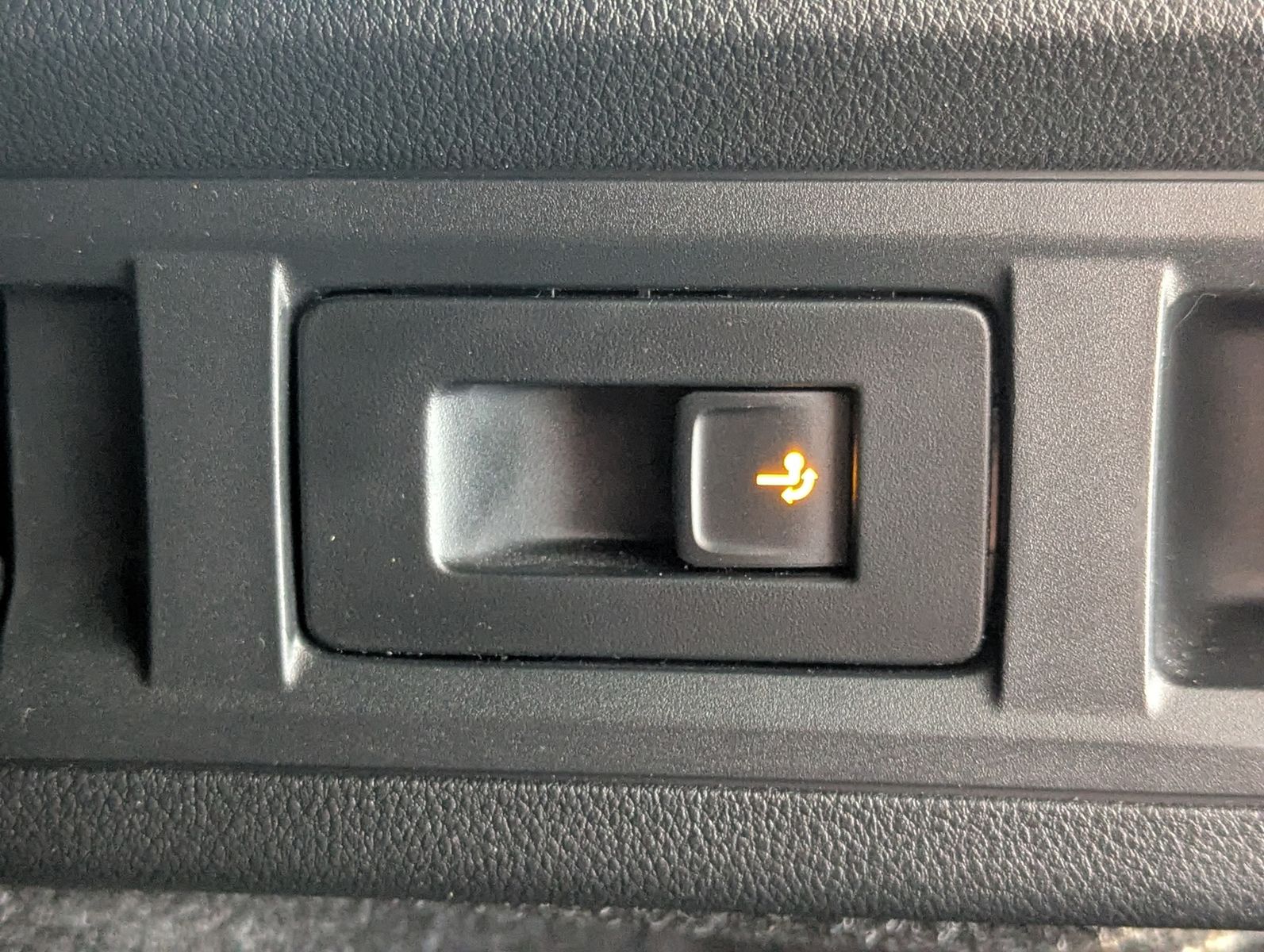 SKODA Octavia 1.5 TSI Sportline Pano Martix AHK 5J-Gar - Image 20