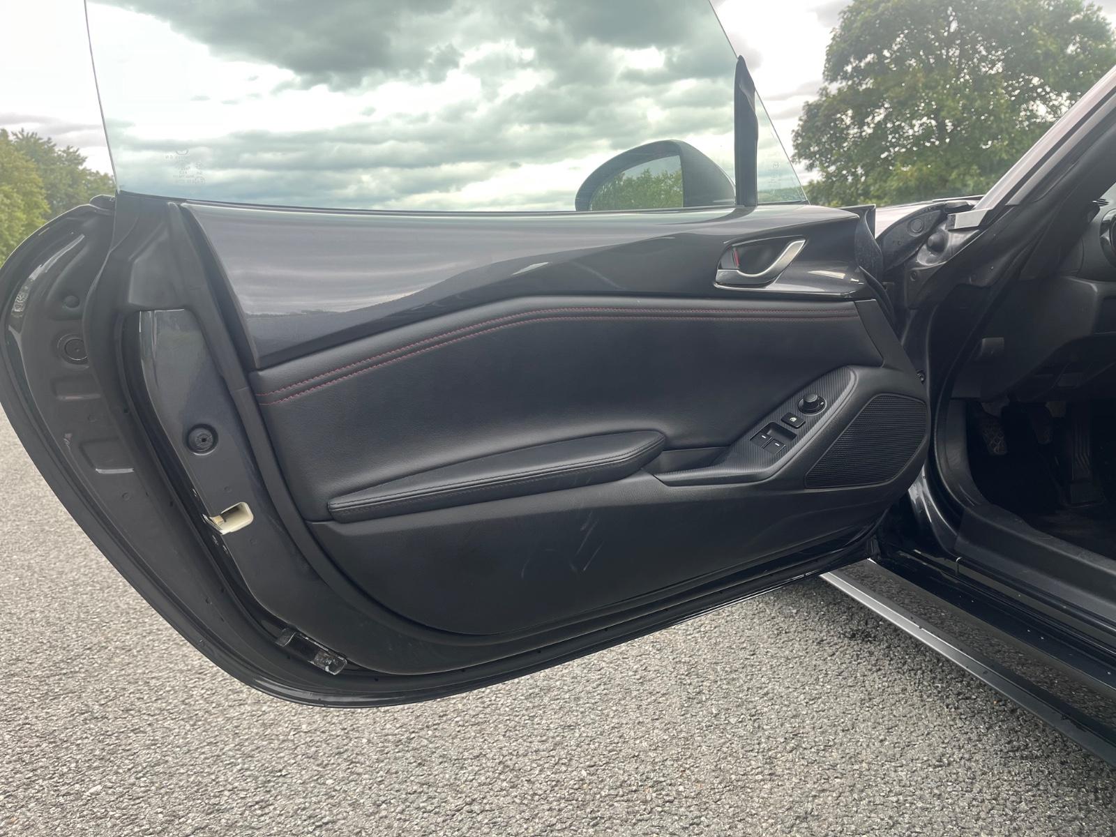 Mazda MX-5 2.0 Exclusive-Line