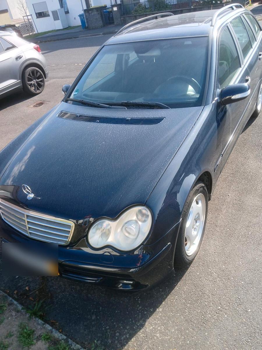 Mercedes-Benz  2004 — photo 14