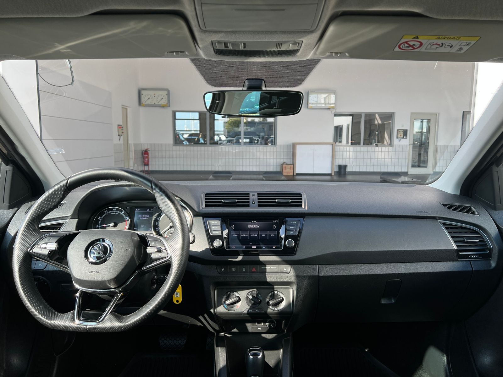 Fahrzeugabbildung SKODA Fabia III Combi Ambition 1.0 TSI DSG *Klima,Sitz