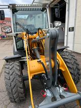 Liebherr Radlader L504 Compact - Liebherr Mobilbagger