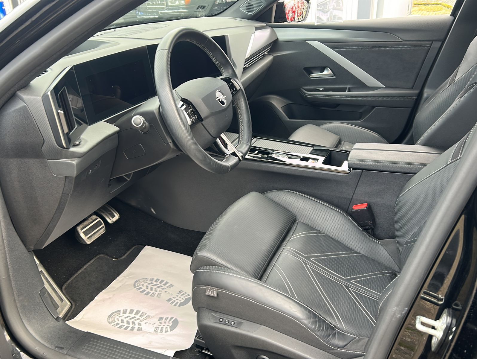 Fahrzeugabbildung Opel Astra Sports Tourer ST Ultimate *HEAD UP*MATRIX*