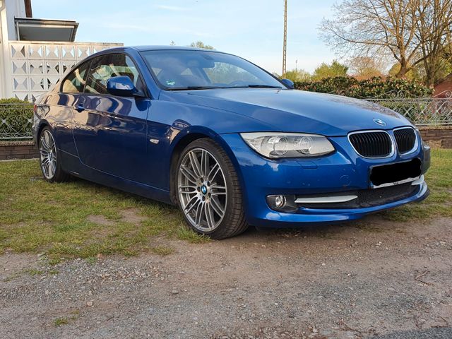 BMW E92 320i Coupé / M Felgen / Sportfahrwerk