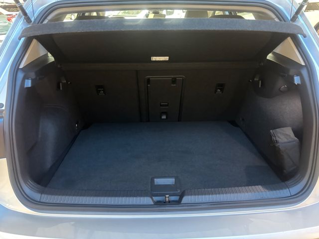 Golf VIII 1.5 TSI *App-Con*Navi*PDC*Climatronic*