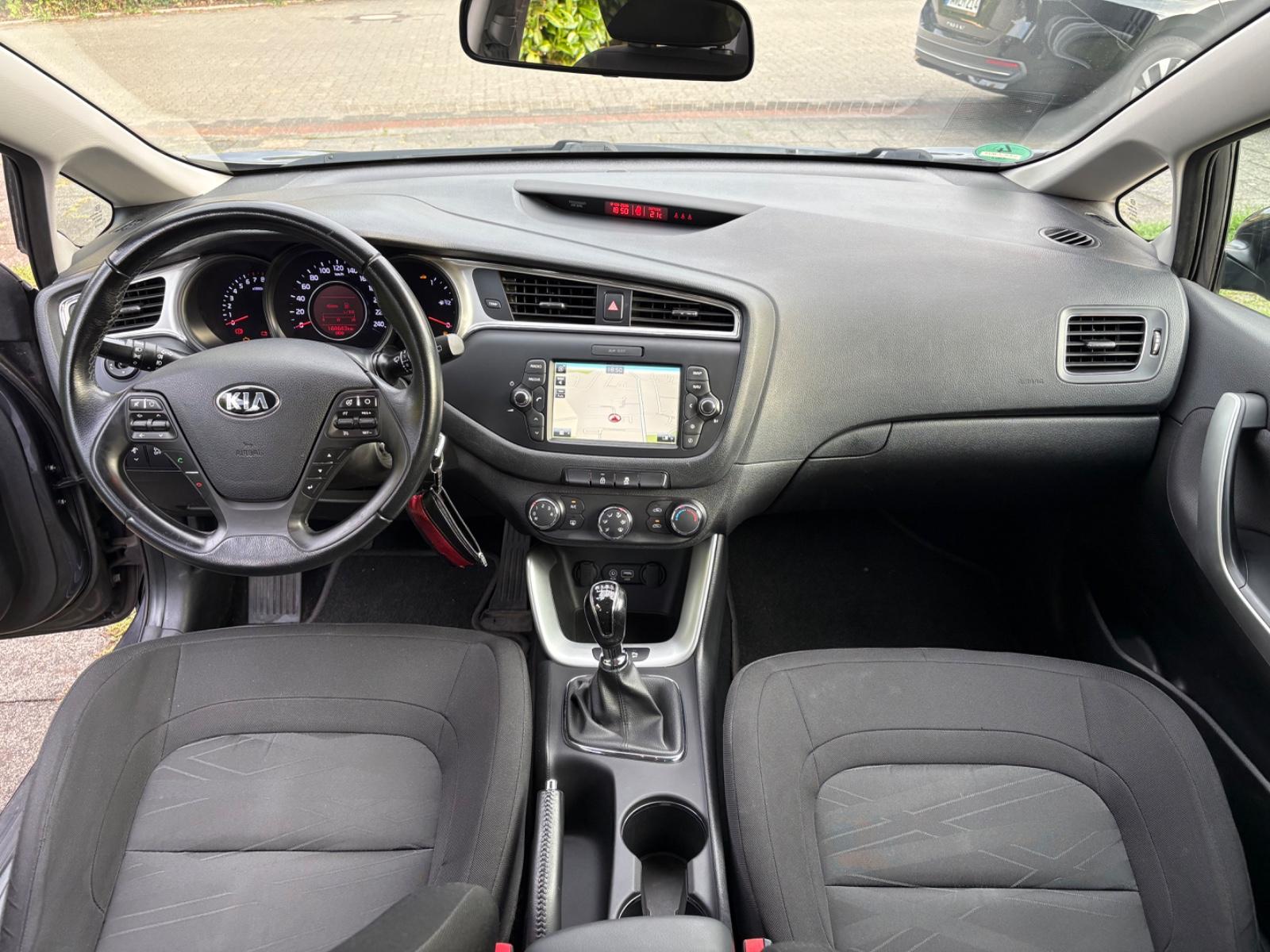 Kia cee'd Sportswagon 1.6 GDI Vision Sportswagon...