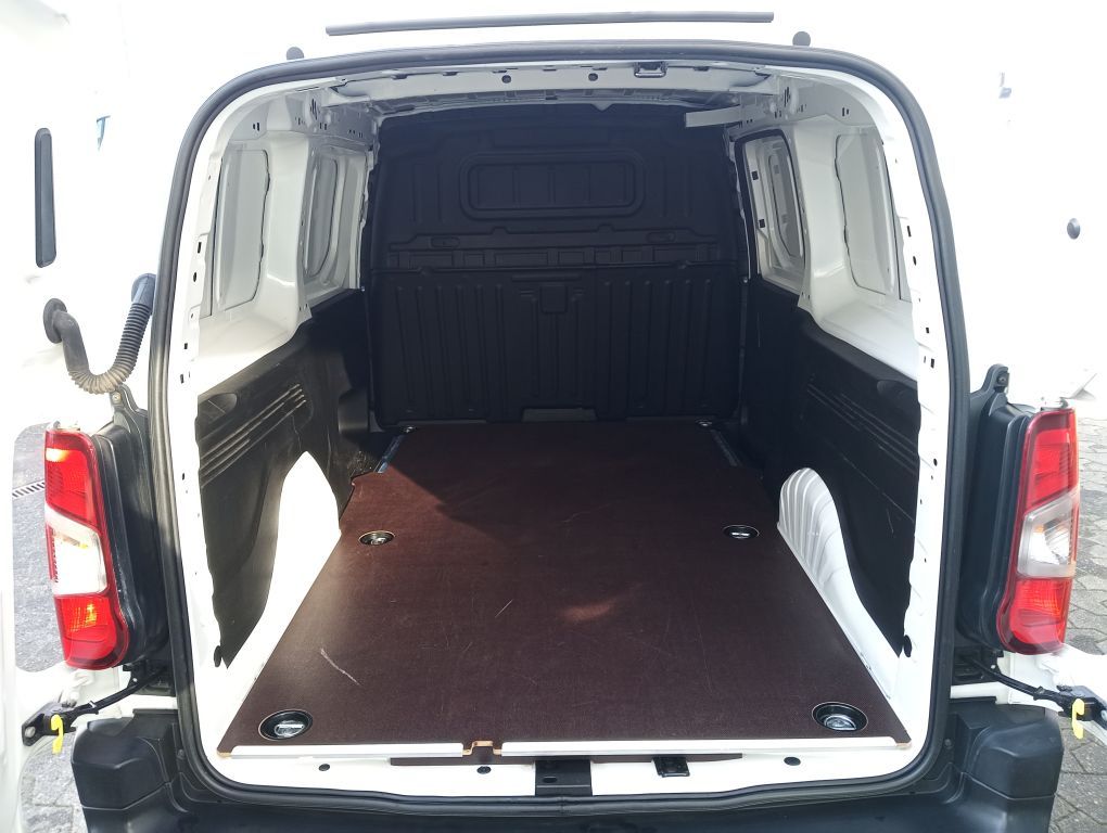 Fahrzeugabbildung Opel Combo Cargo XL 1.5D Edition+Navi+Klima+Sitzh