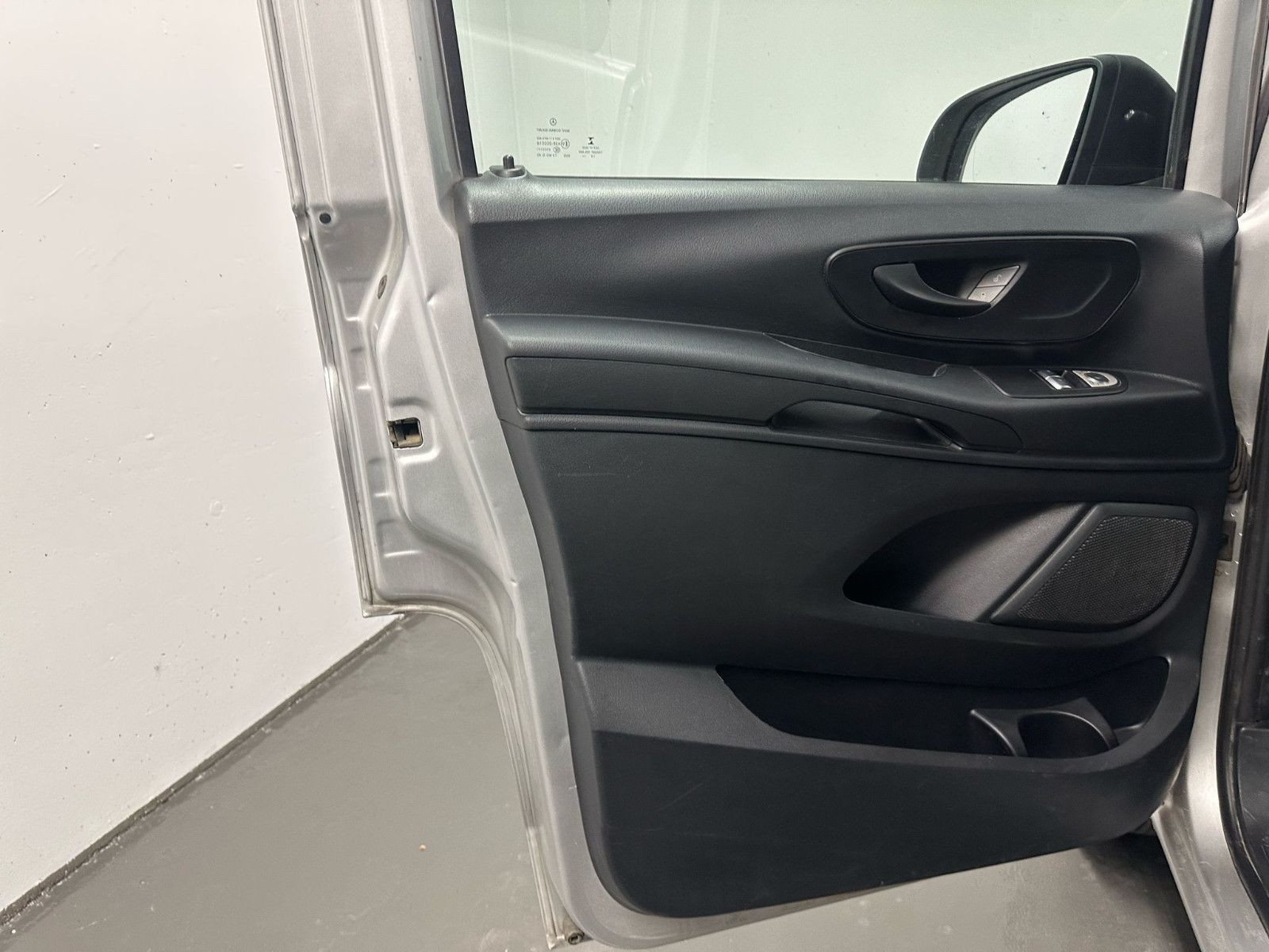 Fahrzeugabbildung Mercedes-Benz Vito 116 CDI 4Matic MIXTO *LANG*NAVI*SORTIMO*AHK