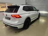 Volkswagen Tiguan Allspace R-Line 4Motion 360°Kamera/PANO - Volkswagen Tiguan Allspace mit Diesel-Antrieb: Automatik
