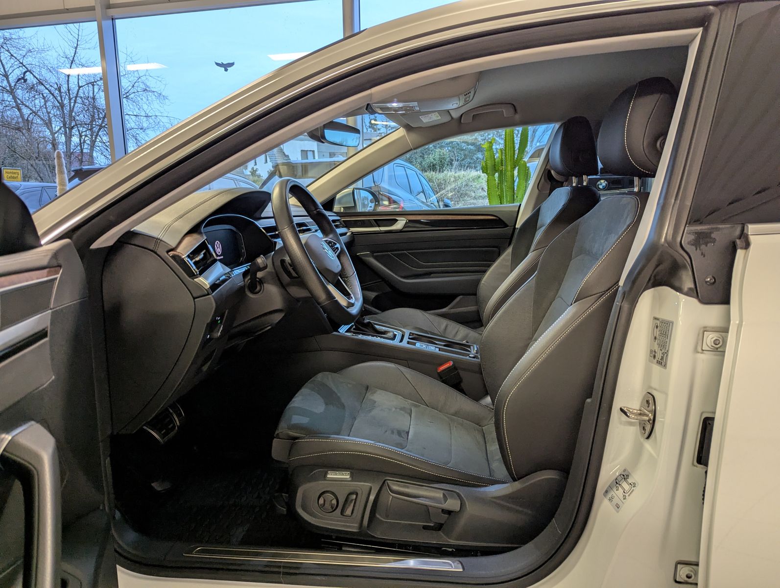 VW Arteon 2.0 TDI DSG SB Virtual LED Kamera AHK 18" - Image 12